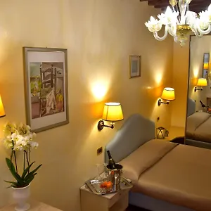 Residenza Favaro , Venedik İtalya