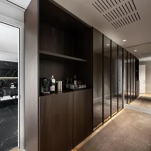 The Glamore Duomo 5*, Milano İtalya